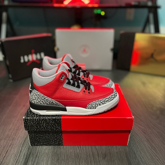 Jordan 3 size 6Y Brand new with box - Picture 4 of 6